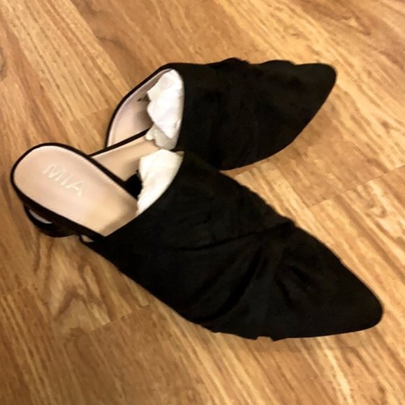 MIA Shoes - MIA black suede mules Size 8M NWOT